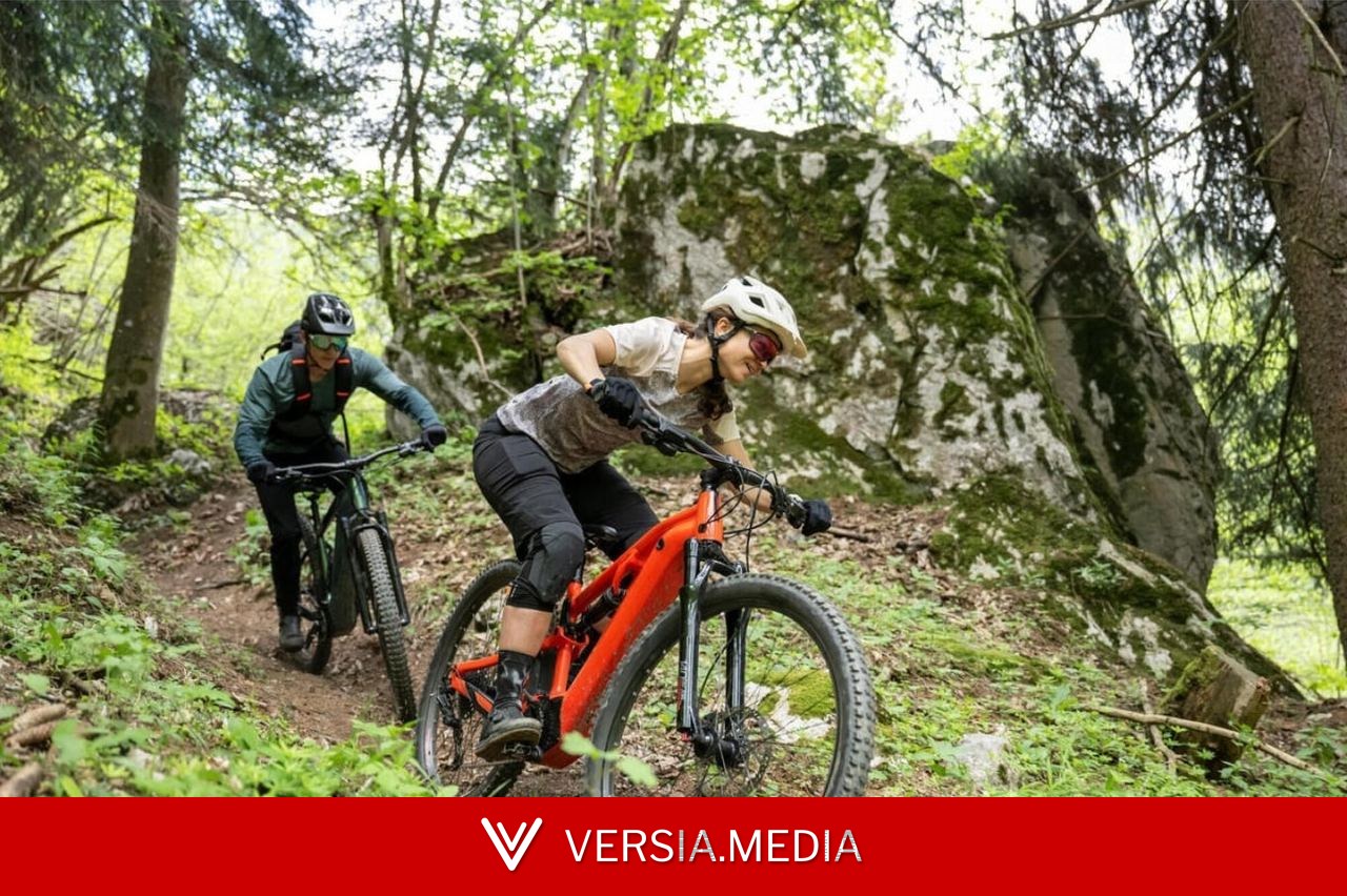 Le tout premier VTT électrique tout-suspendu de Decathlon, idéal pour toutes vos sorties en montagne, perd plus de 1000 €